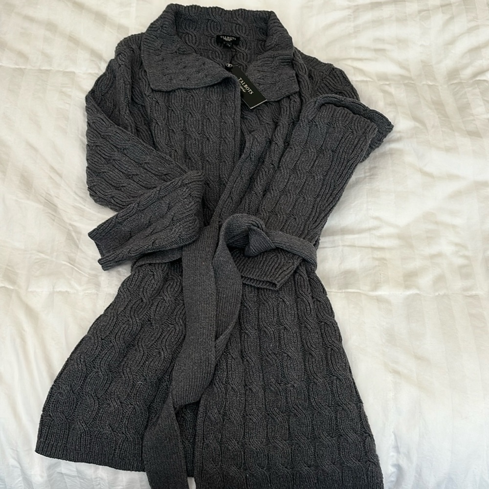 Women’s grey comfy sweater